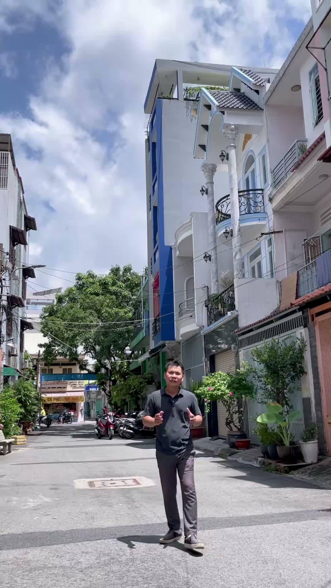 Ngộp Bak NHÀ ĐẸP MỚI XÂY – HẺM NHỰA 10M – KHU VIP TÂN SƠN NHÌ - ảnh 2