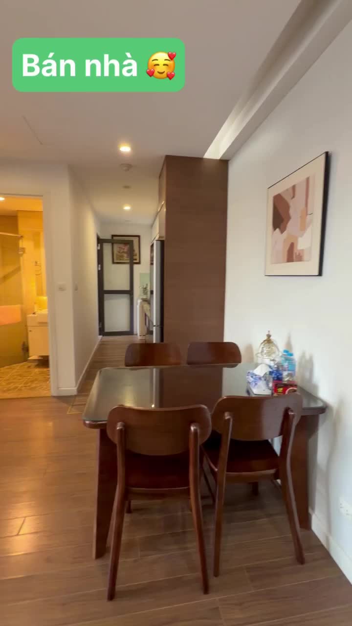 Căn hộ Vinhomes D'Capitale Trần Duy Hưng, 2 PN, 63 m²