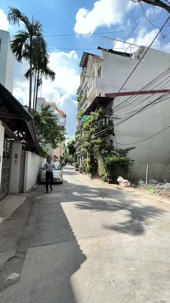 Nhà riêng · Ngọc Thụy, Long Biên – 6 tầng thang máy