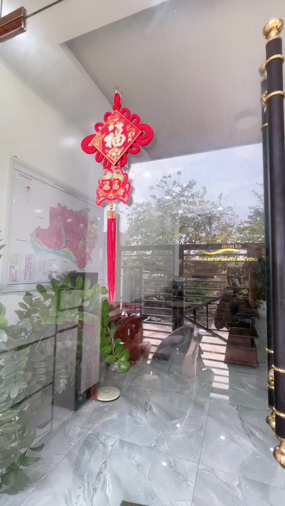 Chính chủ tôi bán nhà 4 tầng bìa làng ô tô tránh tại Vân Nội.Gần cầu Nhật Tân. Bao quanh tiện ích và tiềm năng. Giá thương lượng 11 tỷ - ảnh 2