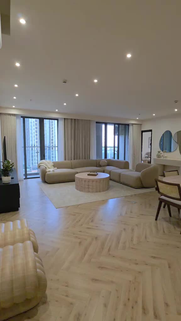 Căn hộ Ascent Lakeside, 3 PN 137 m²