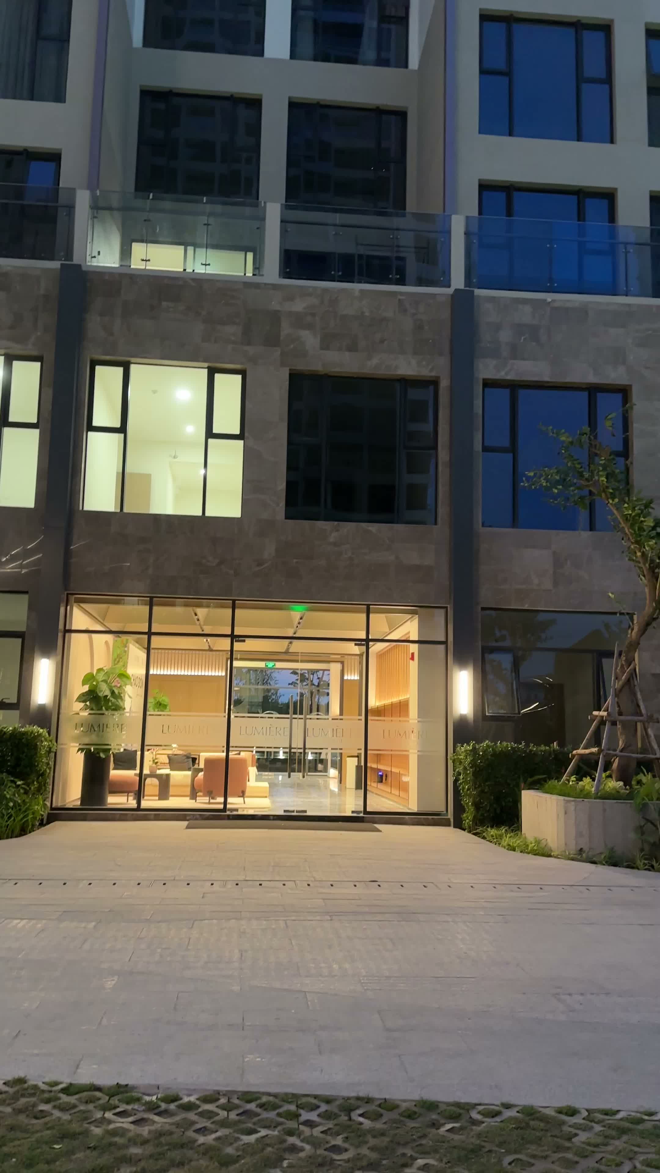 Lumiere Boulevard - ảnh 2