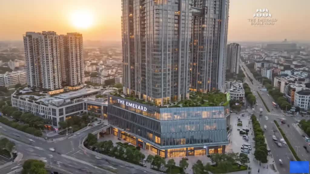 The Emerald Boulevard sở hữu vị trí mặt tiền quốc lộ 13. - ảnh 2