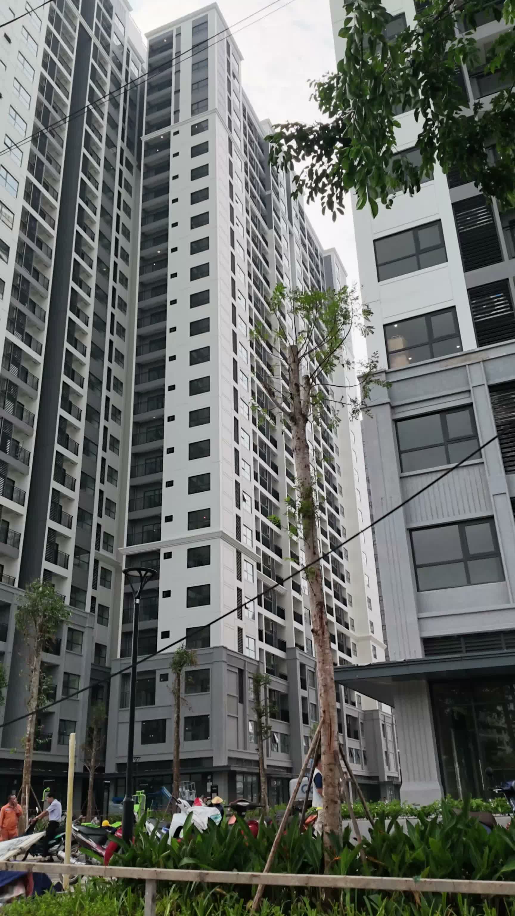 Cắt Lỗ 400 Triệu – Căn 1 Ngủ The London LD3 Vinhomes Ocean Park – 43,3m² – View Quảng Trường Metro – Giá 2,7 Tỷ - ảnh 2