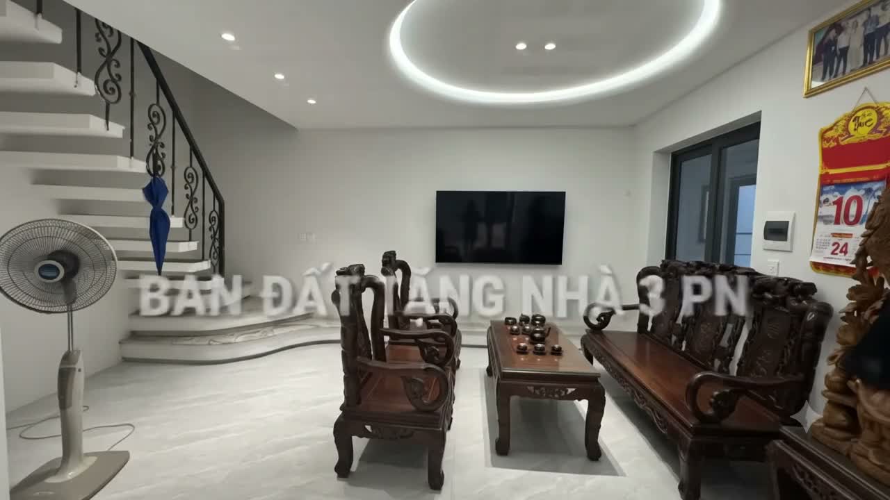KHÁCH MUA Ở MANG TIỀN CỌC NGAY NHÉ - NHÀ ĐẸP 41M 3 TẦNG CHỈ 3.75ty
Hàng xóm VinHomes, gần chợ bún, trường học, ủy bán nhân dân, tài chính cực hiếm  - ảnh 2