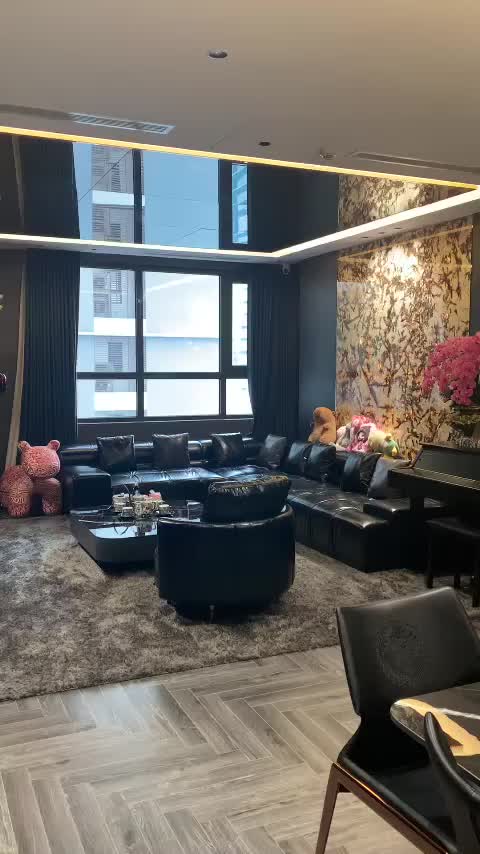 Căn hộ BRG Diamond Residence,  4+ PN 161 m²