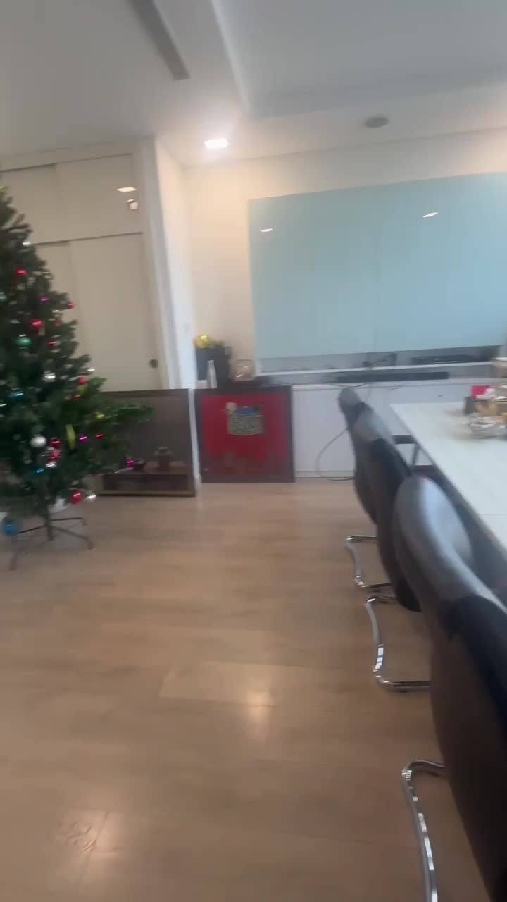 Căn hộ Vinhomes Central Park, 4+ PN, 191 m²