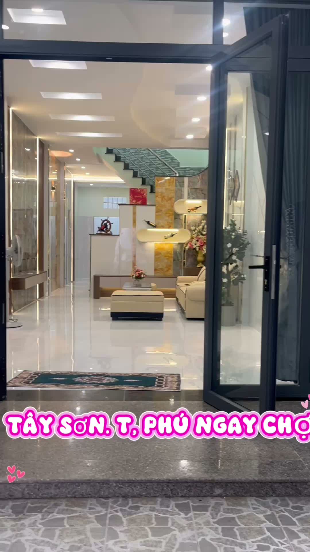 Chủ ngộp gấp bán nhà riêng dtsd 90m2.2 tầng, 2pn . Nhà. Kéo. Vali vào ở luôn - ảnh 2