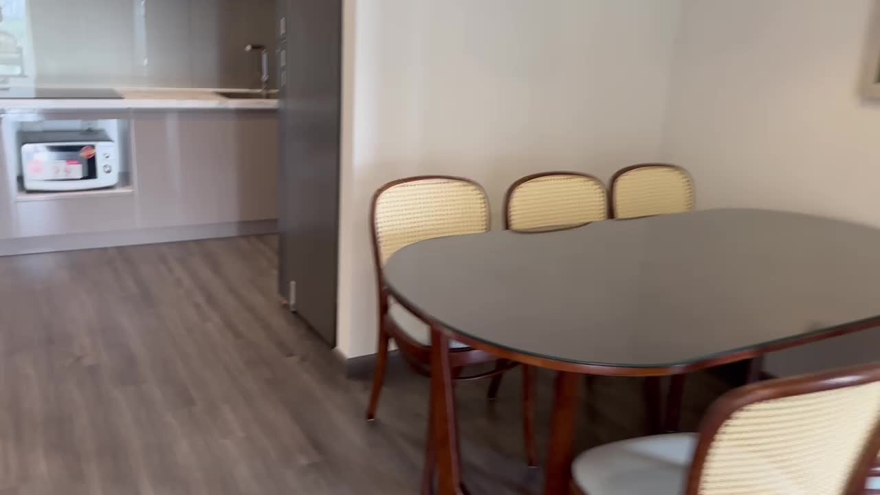 Căn hộ 3 ngủ + tại R1-01 đã hoàn thiện chỉ việc về ở - ảnh 2