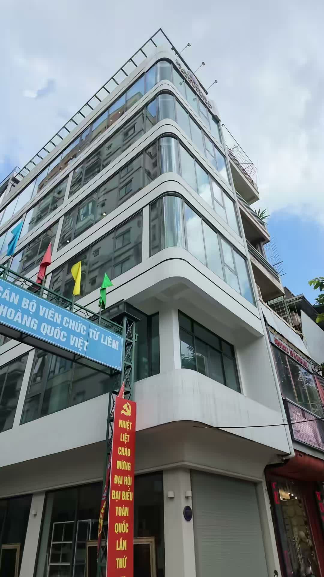 Nhà mặt phố Hoàng Quốc Việt, Cầu Giấy – 63m² – 7 tầng thang máy