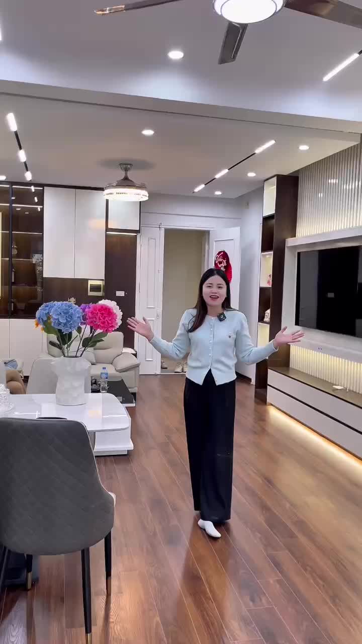 Căn hộ Khu đô thị Việt Hưng, 3 PN, 104 m²